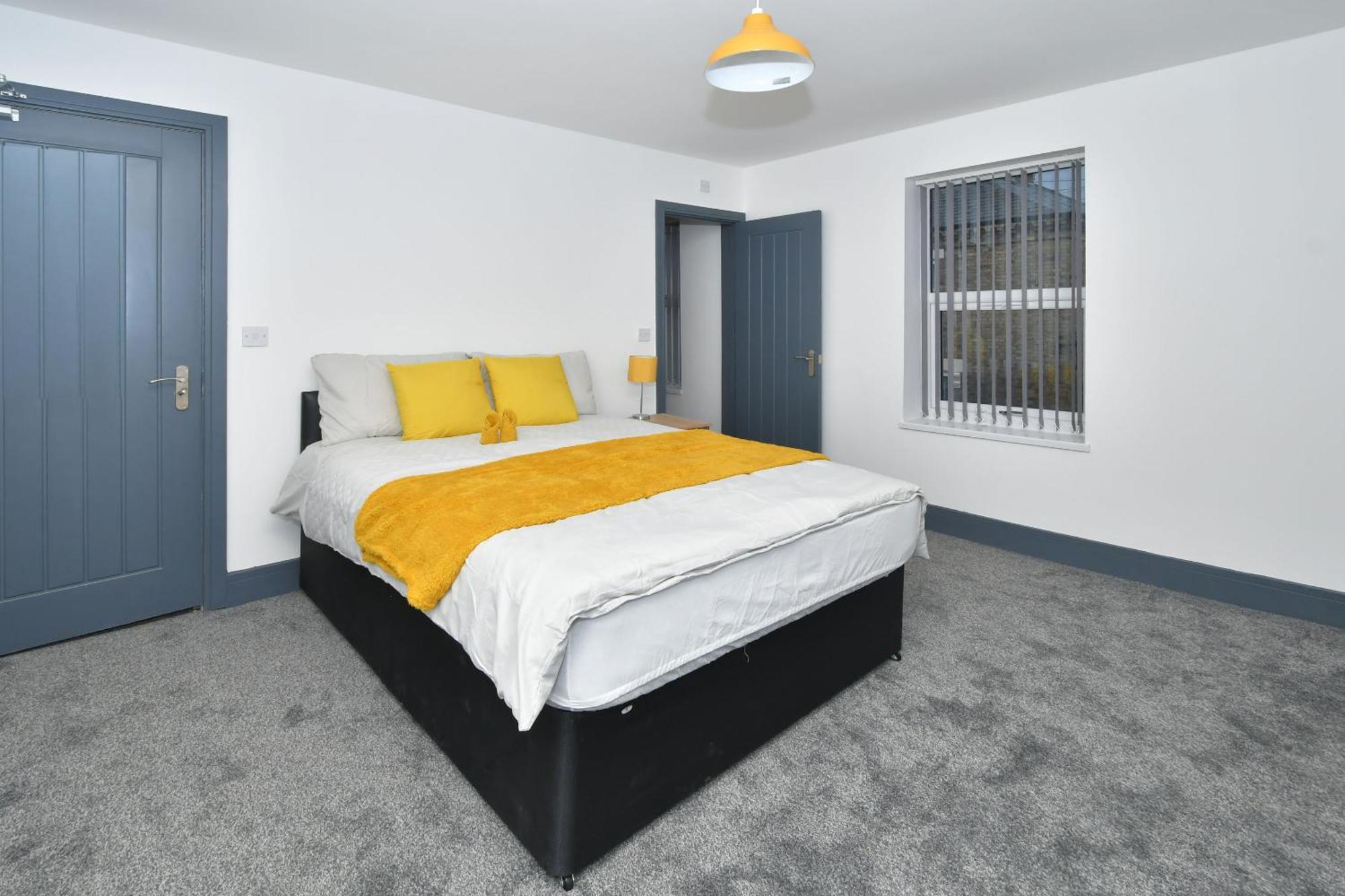 Townhouse @ 24 Brunswick Place Stoke Etruria Exterior photo